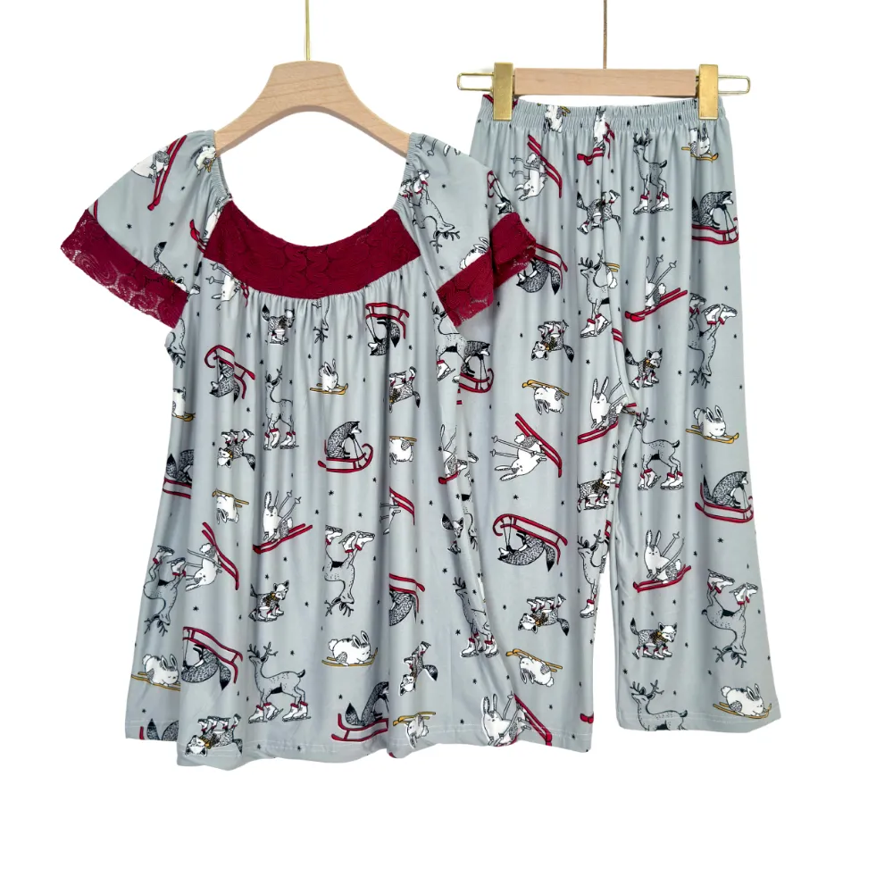 Women’s Cotton Capri Pajama Set – Floral Elegance - Image 6