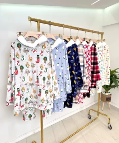 Alternative view of Women’s Velvet Pajama Set – Hoodie with White Fur Trim