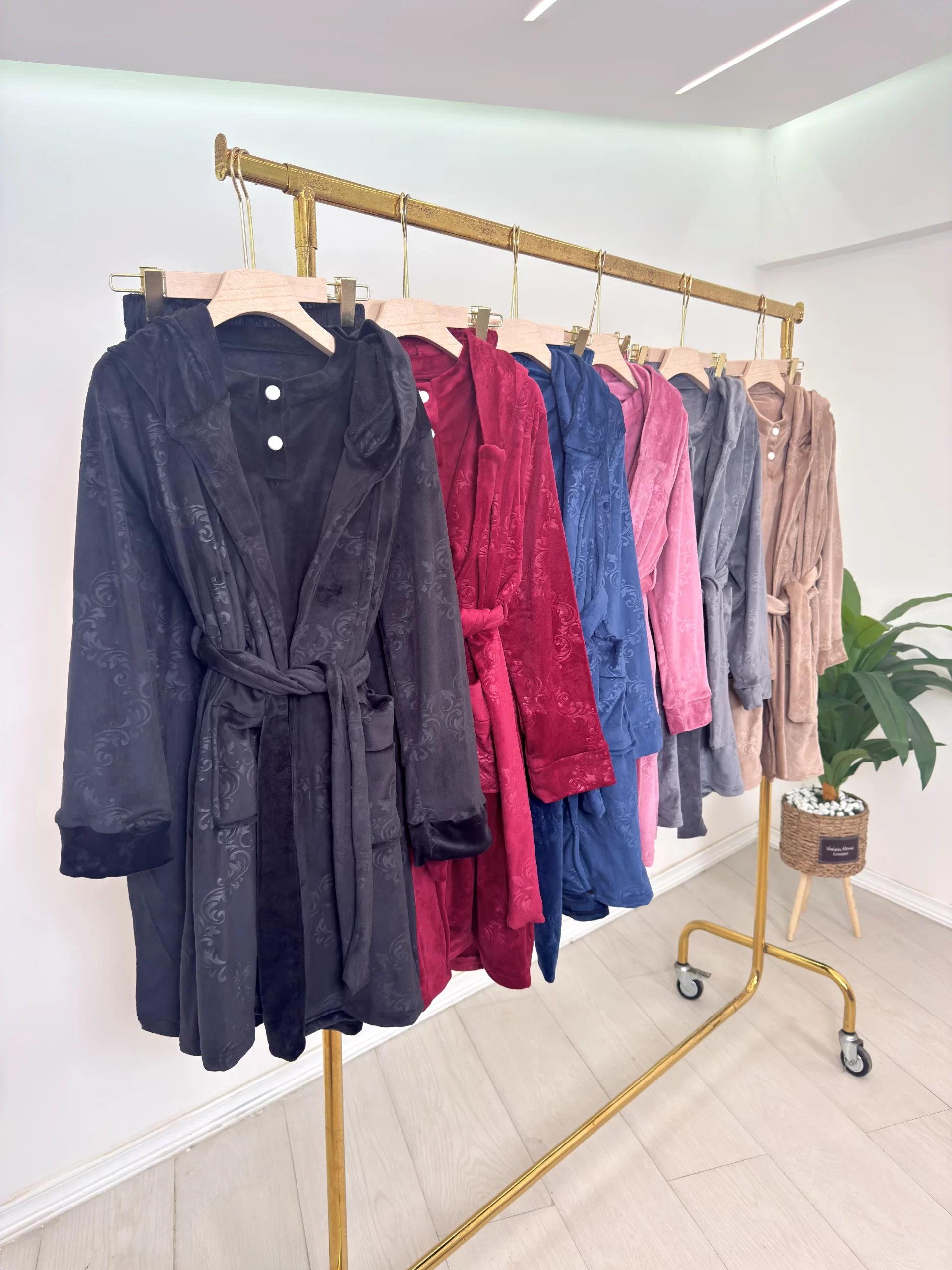 Women’s Velvet Pajama Set – 3-Piece Winter Sleepwear with Robe - Image 2