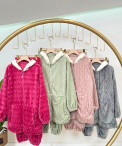 Alternative view of Women’s Velvet Hoodie Pajama Set – Zipper & Fur Hood