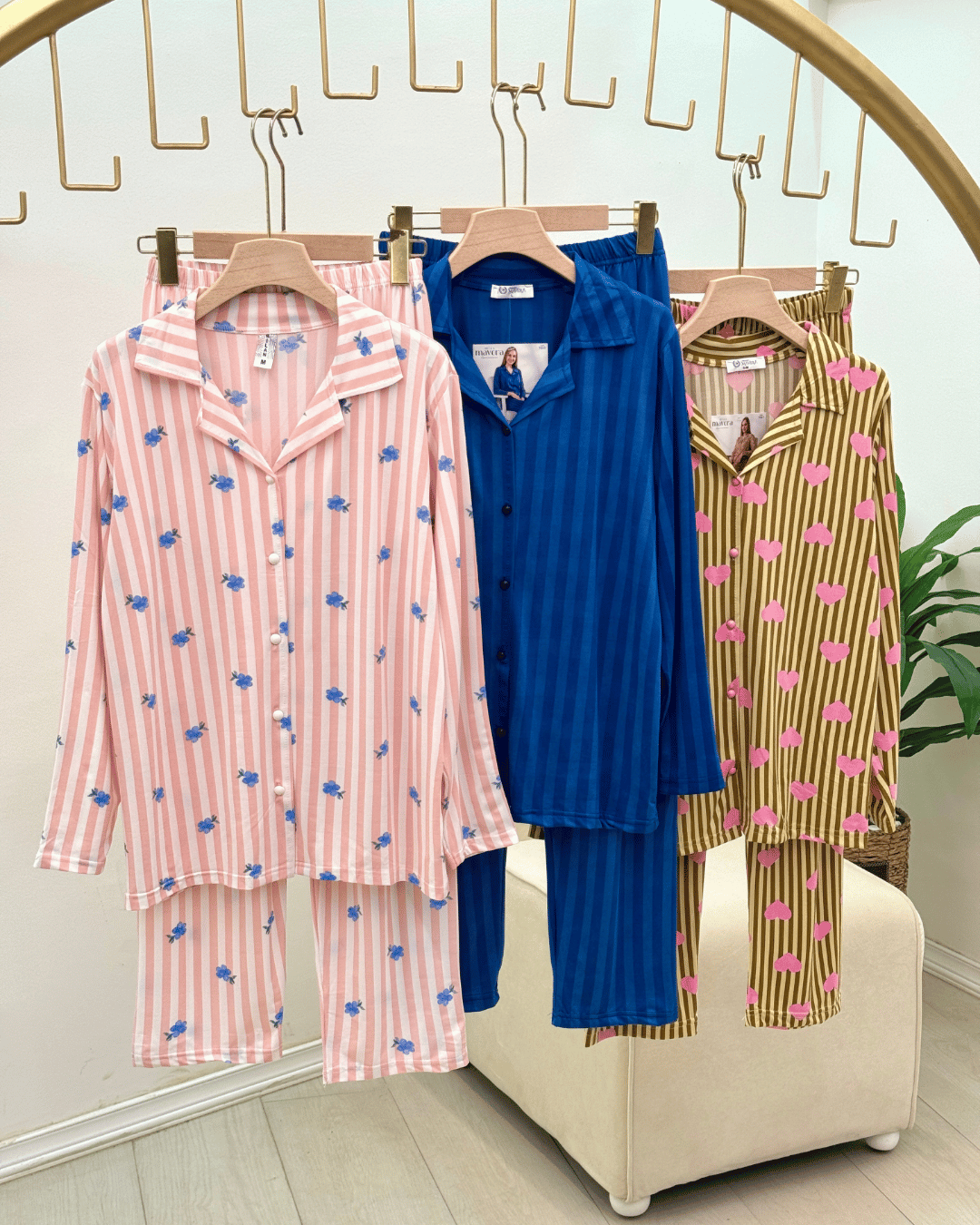 viscose Charming Striped Pattern Women's Pajama Set - Image 2